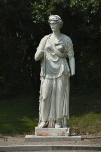 Colossal Juno in the gardens of the Brandegee (Sprague) Estate in Brookline