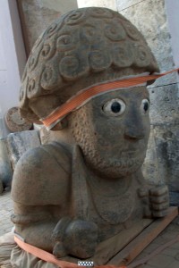 Colossal statue of Suppiluliuma, side