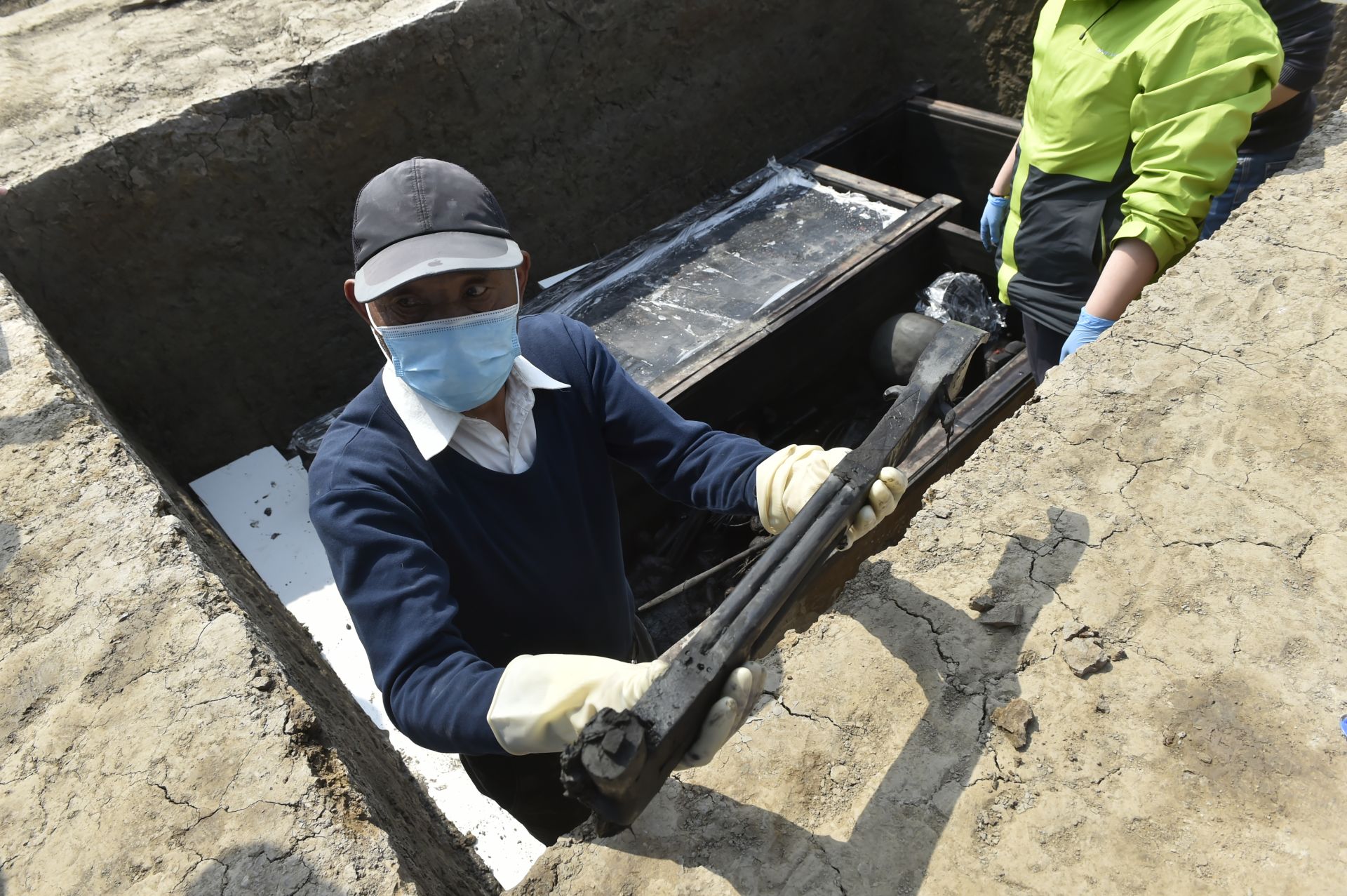 Han Dynasty “thick burials” unearthed
