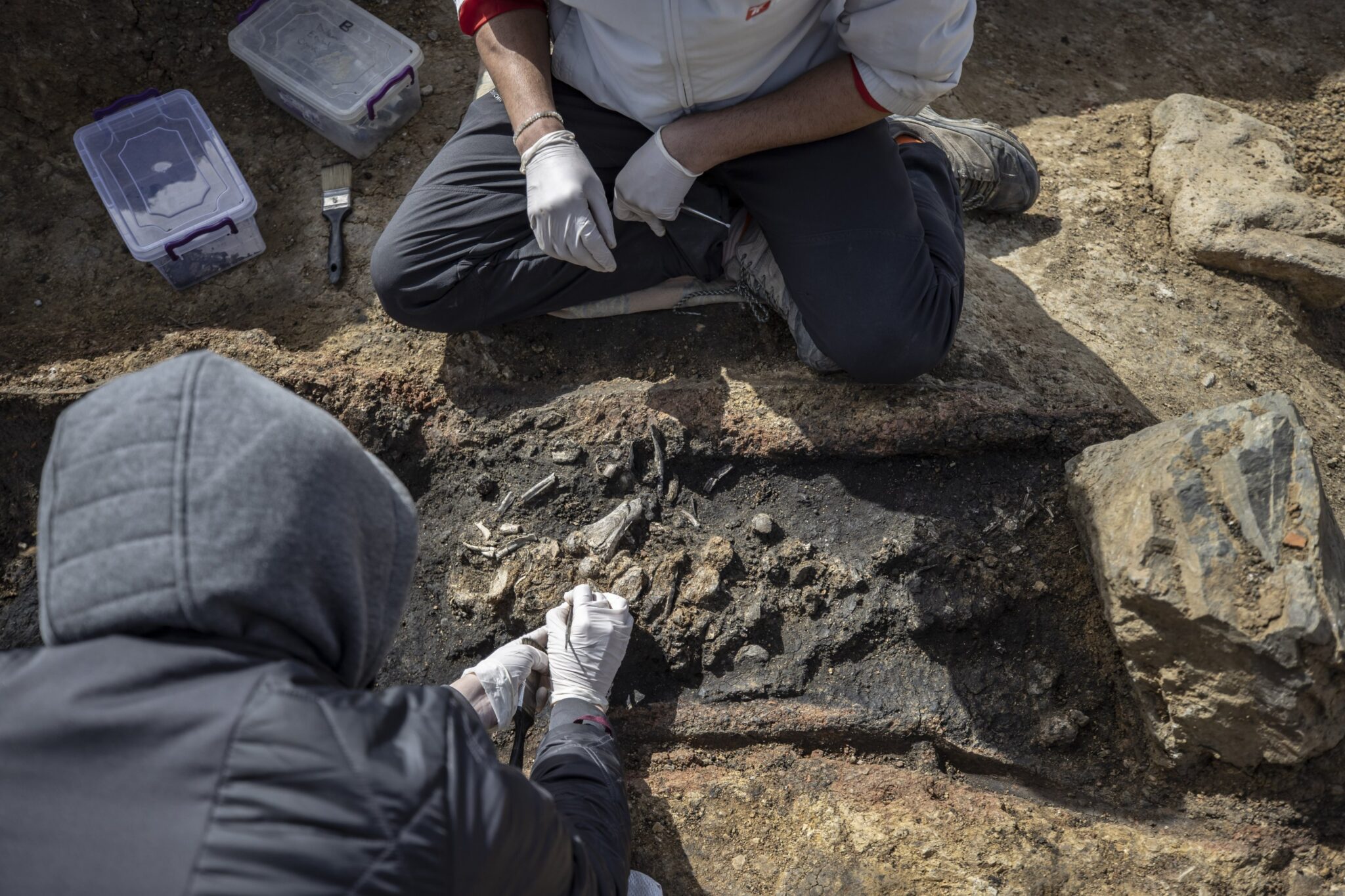 Hellenistic cremation burial found in Istanbul train station