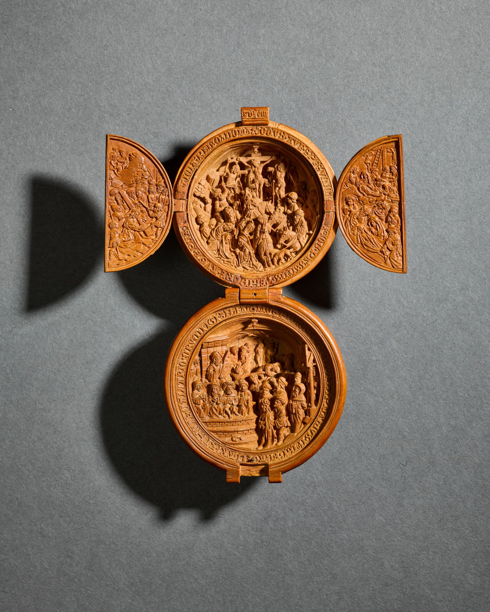 16th c. prayer nut sells for six times estimate