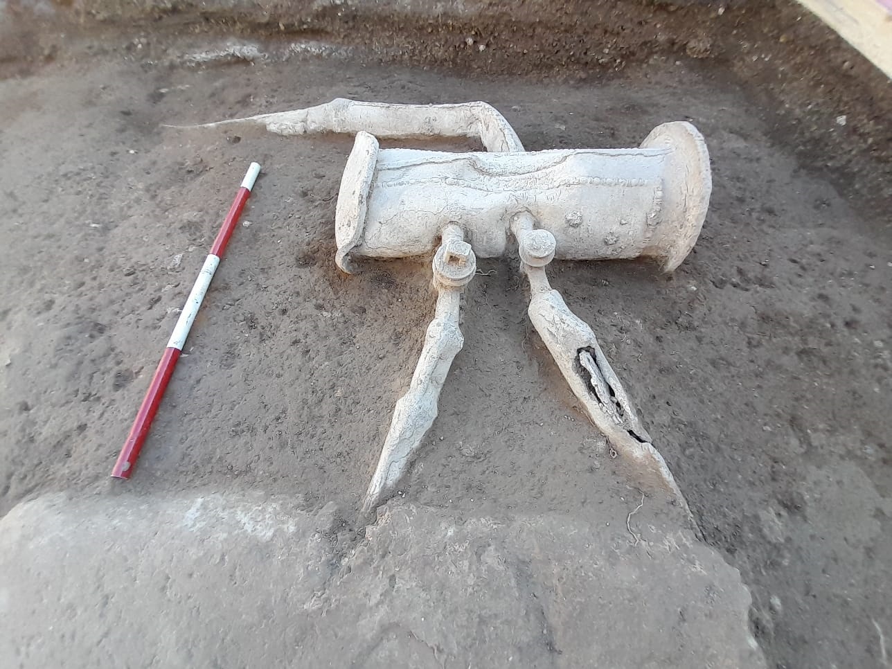 Roman water tank with pipes, valves revealed – The History Blog